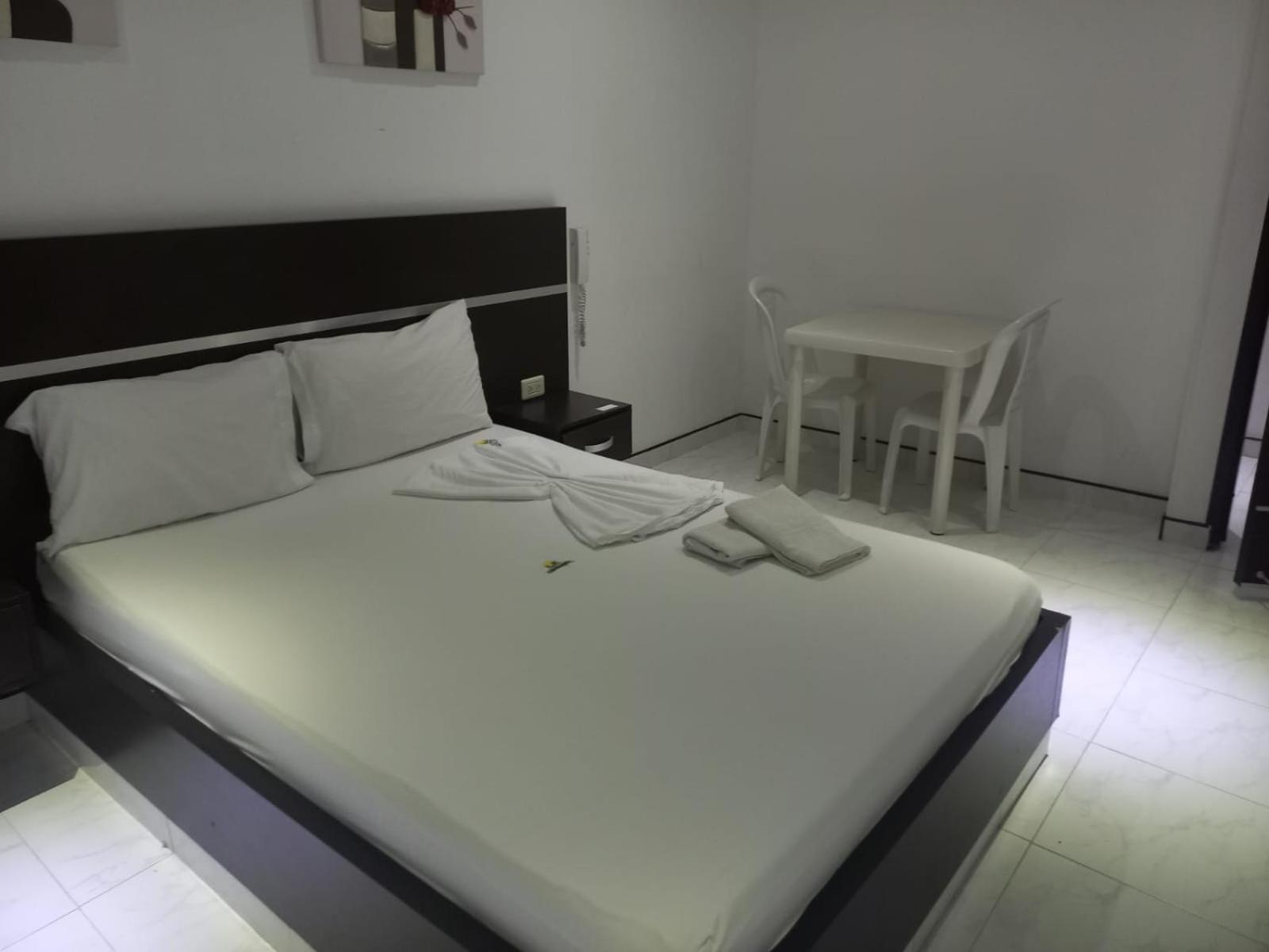 Hotel Suite Royal Melgar Exterior foto